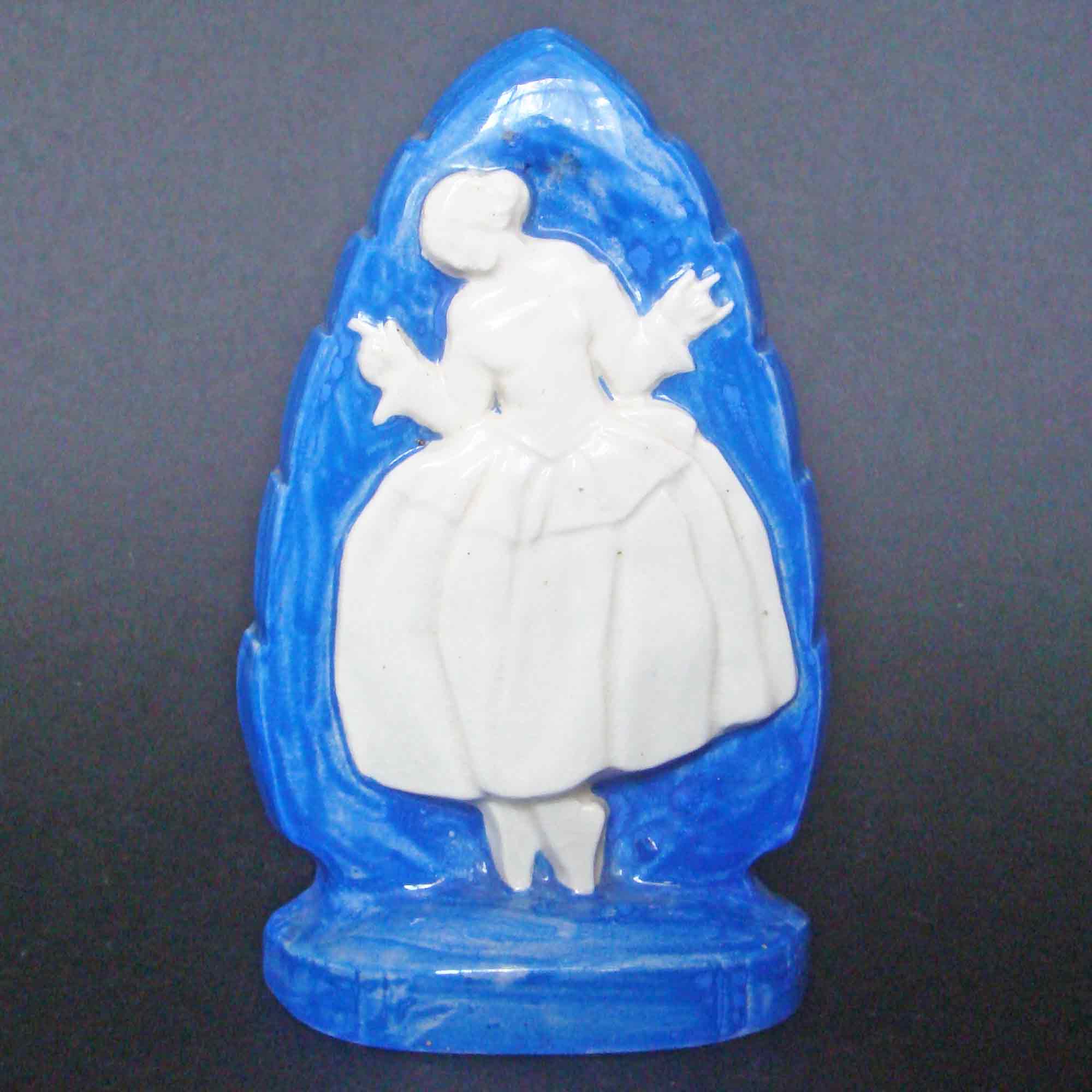 Ashtead Potters Phoebe Stabler Ideal Home Plaque