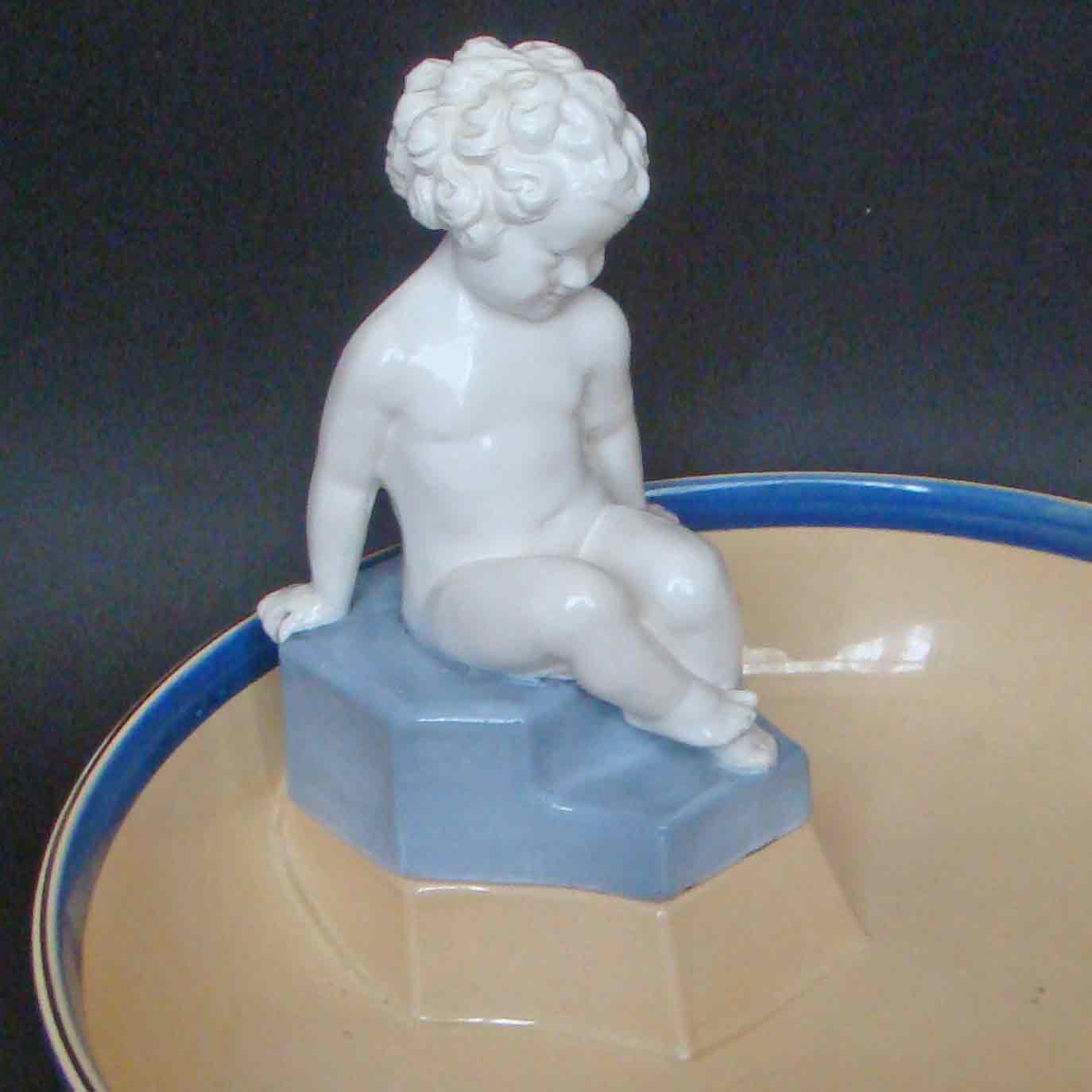 Ashtead Potters M48 Putto 'Mischief' Combination 2