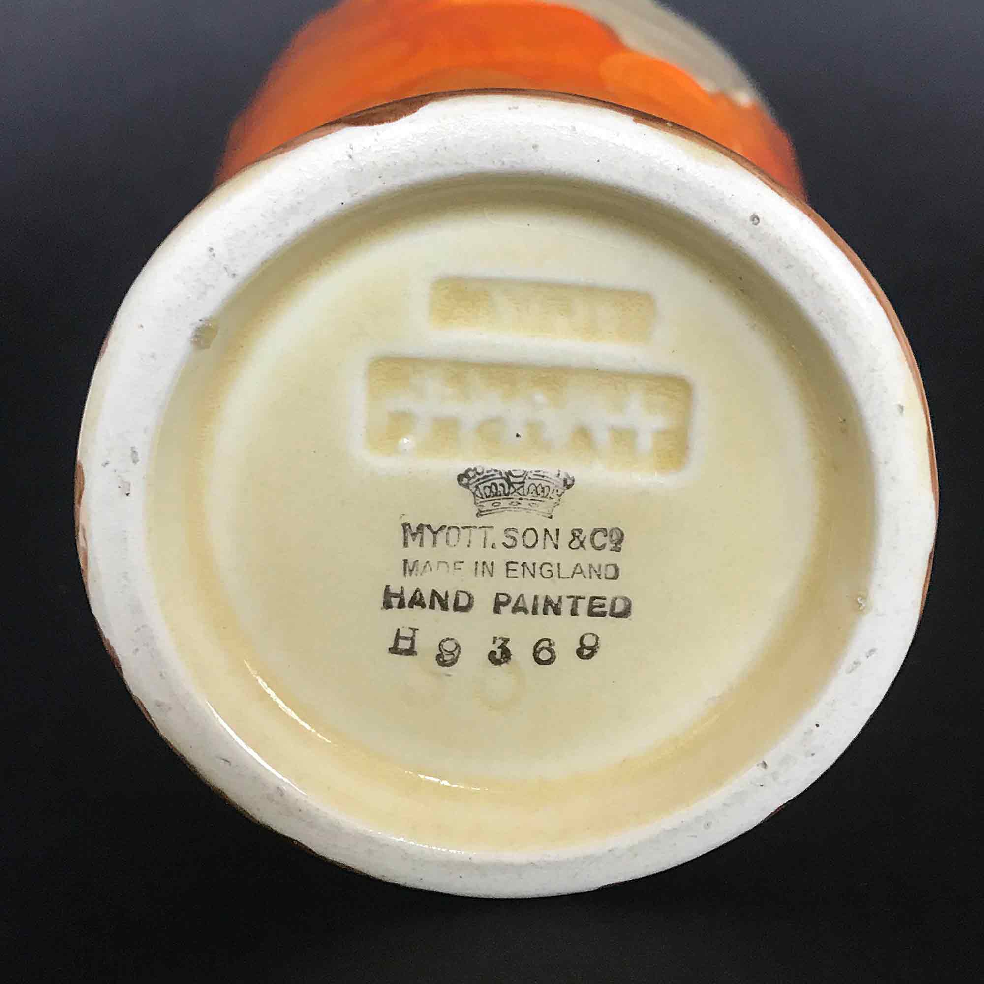 Myott Asymmetric Vase H9369